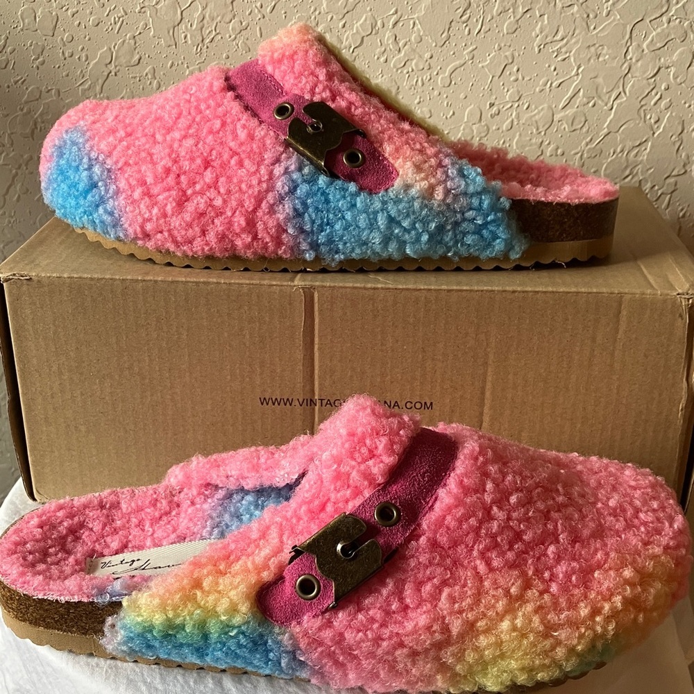 Havana: Easy Sherling Pink Tye-Die Clog Slippers- 8